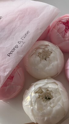 White Peony flower candle. Scented. Unscented - image4